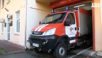 Пожарникари спасиха живота на пациент с Ковид, който се движи трудно