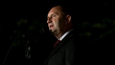 Радев: Само единни сме оцелявали, българинът трябва да усеща зад гърба си силата на държавата