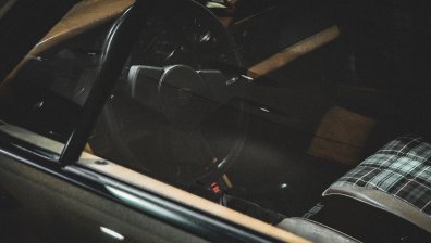 Полицията в Гърция преследва кола с дете на 8 години на волана