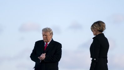 Процедурата по импийчмънт срещу Тръмп влиза в Сената в понеделник