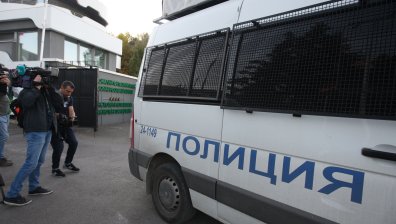 Шестима задържани за расисткия скандал на "Васил Левски" (Обновена)