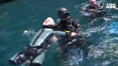 Да победиш страха: Руснак с ампутирани крайници се гмурна на 30 м дълбочина