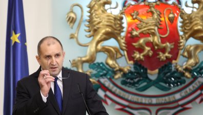 Радев: Демотивацията на младите медици - проблем на здравеопазването