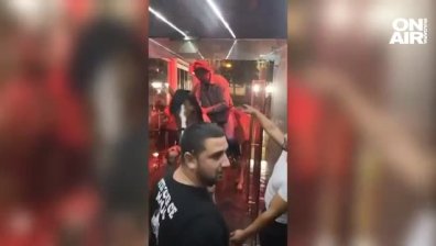 Смолянчанин пристигна на кон в дискотека, прищявката ще му излезе "солено"