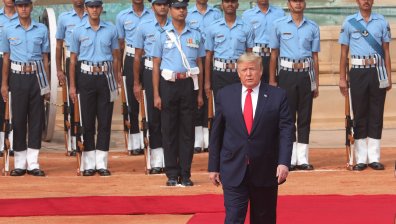 Тръмп се затрудни с индийските имена, шегуват се с него