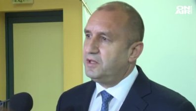 Редица казуси пред лидерите по време на срещата на върха на НАТО