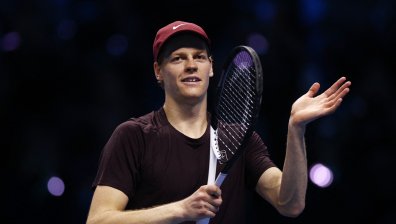 Синер е на финал в Торино след победа над Алекс де Минор със 7:5, 6:2