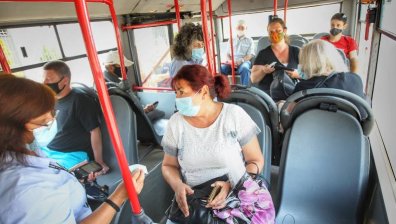 Влизат в сила новите правила за маските