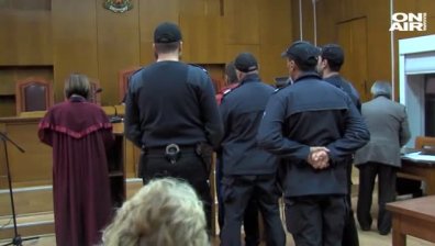 Мъжът, пребил до смърт 1-годишно бебе, остава зад решетките