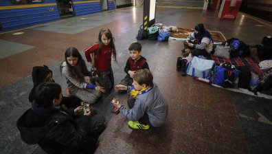 Най-малко 438 деца са загубили живота си след началото на войната в Украйна
