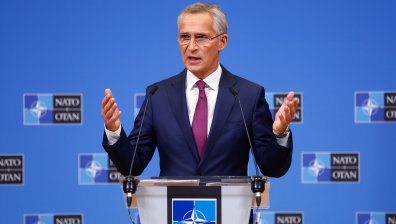 НАТО: Русия не трябва да ескалира конфликта с твърдения, че Киев планира да пусне "мръсна бомба"