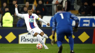 Мбапе "обува бутонките" на селекционер, препоръча на ПСЖ да наеме халф на Ман Сити