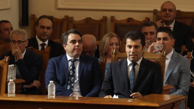Представят програмата на кабинета "Василев", работи се по състава на МС