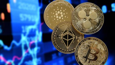 Биткойнът удари историческите 50 000 долара