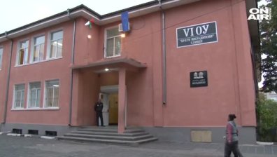 Обстановката в училищата се нормализира след паниката, обхванала родители