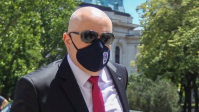 Докладът на Гешев за прокуратурата влиза в Народното събрание