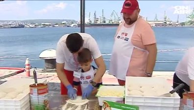 Вкусно и с кауза: Варна стана сцена за масово правене на пица "Маргарита"