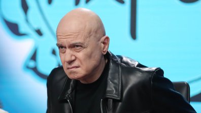 Трифонов: Депутат от ПП-ДБ ме сравни с вампир и ми пожела кол в сърцето