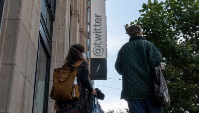 Хакери са откраднали имейл адресите на 200 млн. потребители на Twitter