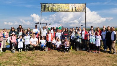 Доброволци от Пощенска банка засадиха над 2000 фиданки в Международния ден на Земята