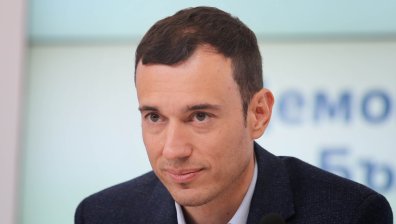 Терзиев: Късно обявихме неучебния ден, но не може децата да чакат по спирките