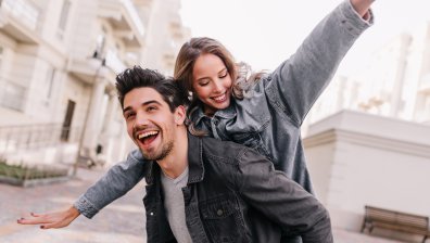 Любов и щастие - за какво мъжко поведение си мечтаят жените