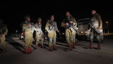 Израел отговаря: Удариха пускови установки в Сирия, от които са изстреляни ракетите