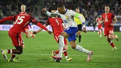 Франция се затрудни срещу Канада в Бордо