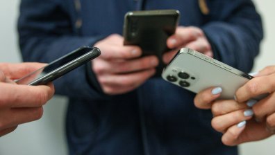 КЗП с мерки за подобряване на диалога между мобилните оператори и потребителите