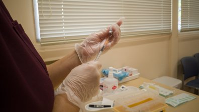 Защо има хора без имунитет срещу Ковид-19 и след пълна ваксинация?