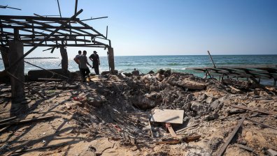 Израел е поразил кафене в Газа с 230-килограмова бомба, жертвите са десетки