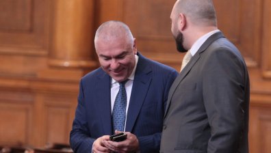 "Воля" последва БСП: Партията на Марешки напуска парламента