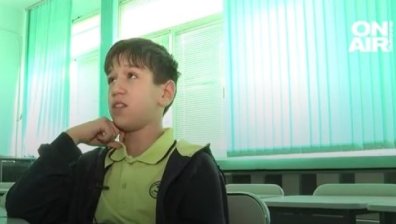 Българче отново покори световния връх на менталната аритметика