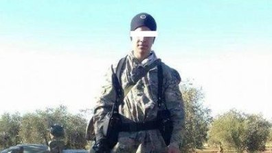 21-годишният мъж, обвинен в тероризъм, остава в ареста