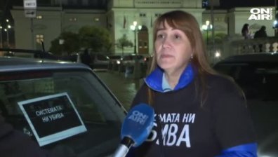 Майките все по-настоятелно искат оставката на Симеонов 