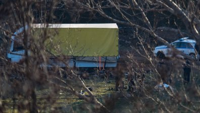 Ще оставят ли в ареста обвиняемите за смъртта на мигрантите край Локорско?