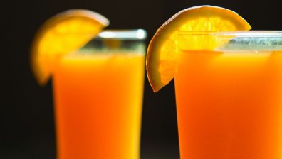 Прясно изцедени лъжи