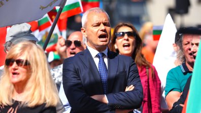 Костадинов след думите на Борисов: Протестите успяха, правителството е пред разпад