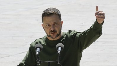 Зеленски поиска НАТО да сваля руските ракети над Украйна