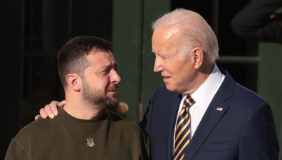 Байдън попари Зеленски: Украйна не е готова за бързо присъединяване в НАТО
