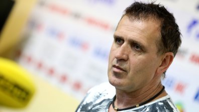 Акрапович се раздели изненадващо с "Шкендия", завръща се в "Локо" (Пд)?