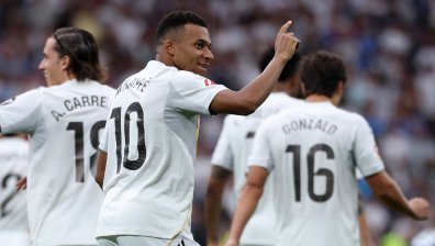 "Реал" (Мадрид) взе дербито на върха срещу "Еспаньол"