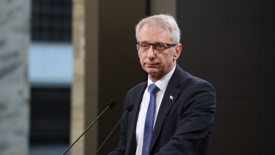 Кабинетът дава 150 млн. за секторите месо, мляко, плодове и зеленчуци, мед, маслодайна роза