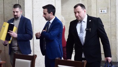 "Възраждане" се регистрира за изборите и изключи коалиция с ГЕРБ или ДПС