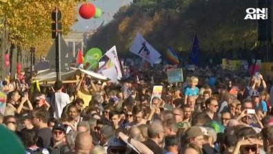 Германия се надигна срещу расизма в многохиляден протест