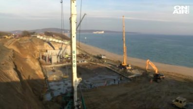 Отново багери и бетон на пясъка - този път на "Шофьорския плаж" край Созопол