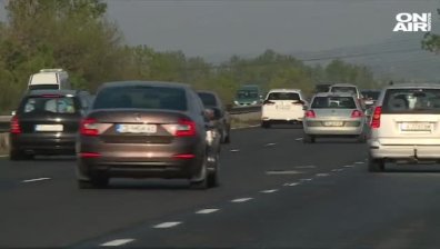 Заради катастрофа на АМ "Хемус" се е образувало километрично задръстване