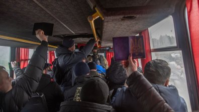 Русия прекратява огъня, по молба на Макрон отваря "зелени коридори" за евакуация