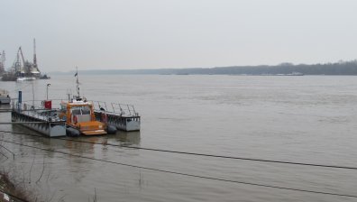 Kатер издирва тялото на момче, изчезнало във водите на Дунав