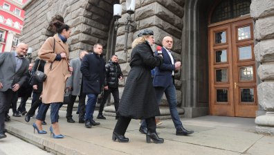 От ГЕРБ-СДС се регистрираха в ЦИК за участие на предстоящия вот
